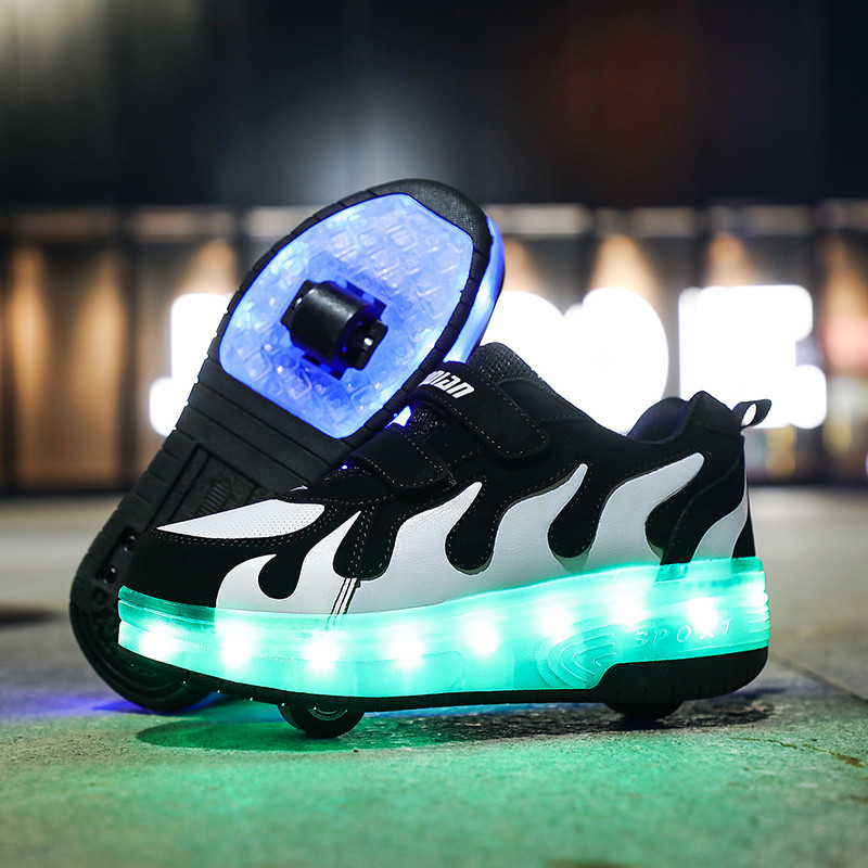 Роликовые кроссовки для мальчиков с LED подсветкой белые с черным на 2-х колёсах (LR 1238) 34(21,5см)
Роликовые кроссовки для мальчиков с LED подсветкой белые с черным на 2-х колёсах (LR 1238) 34(21,5см)