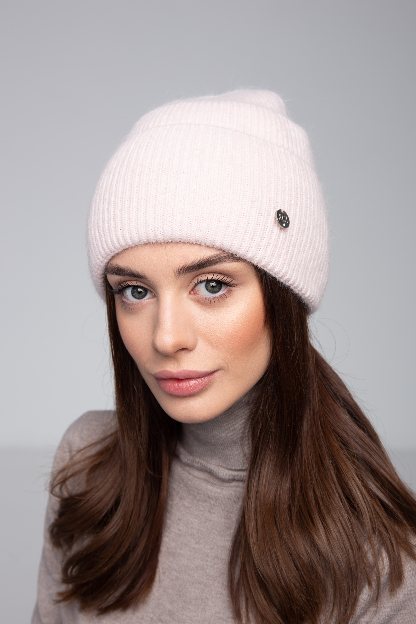 Шапка FAMO SHP-8575 Пудровый (SHP-8575, Шапка FAMO SHP-8575 Пудровый One size (SHP-8575)
Шапка FAMO SHP-8575 Пудровый (SHP-8575, Шапка FAMO SHP-8575 Пудровый One size (SHP-8575)