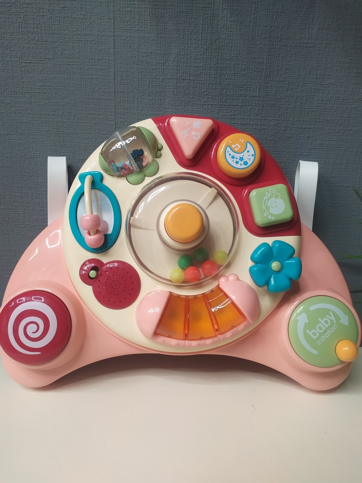 Игровой центр Fan Wingda Baby 3в1 Peach (пищалка, трещотка, свет, звук) . Подарочная коробка.
Игровой центр Fan Wingda Baby 3в1 Peach (пищалка, трещотка, свет, звук) . Подарочная коробка.
