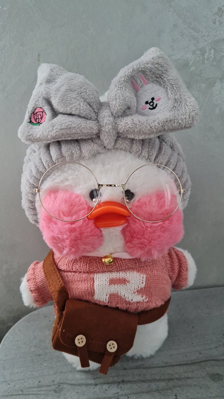 Мягкая игрушка Плюшевая Лалафанфан Уточка Lalafanfan Duck в одежде 29 см белый серый
Мягкая игрушка Плюшевая Лалафанфан Уточка Lalafanfan Duck в одежде 29 см белый серый