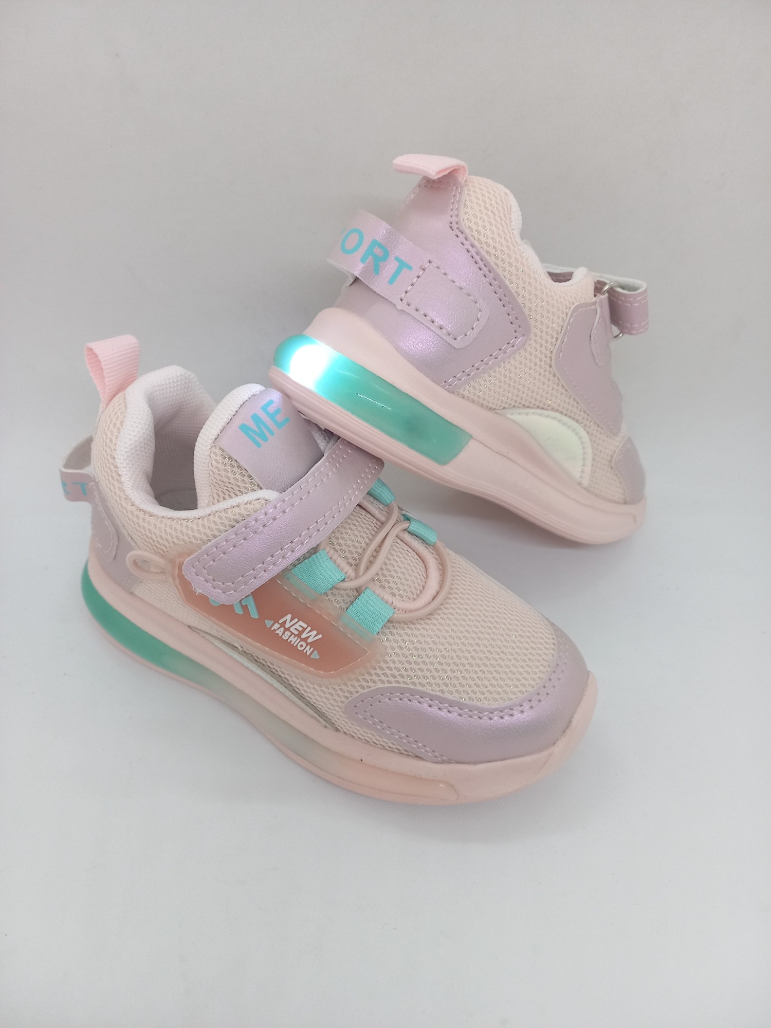 Светящиеся кроссовки на девочку Jong Golf розовые с фиолетовым 28 р 17,5 см Kr-0125
Светящиеся кроссовки на девочку Jong Golf розовые с фиолетовым 28 р 17,5 см Kr-0125