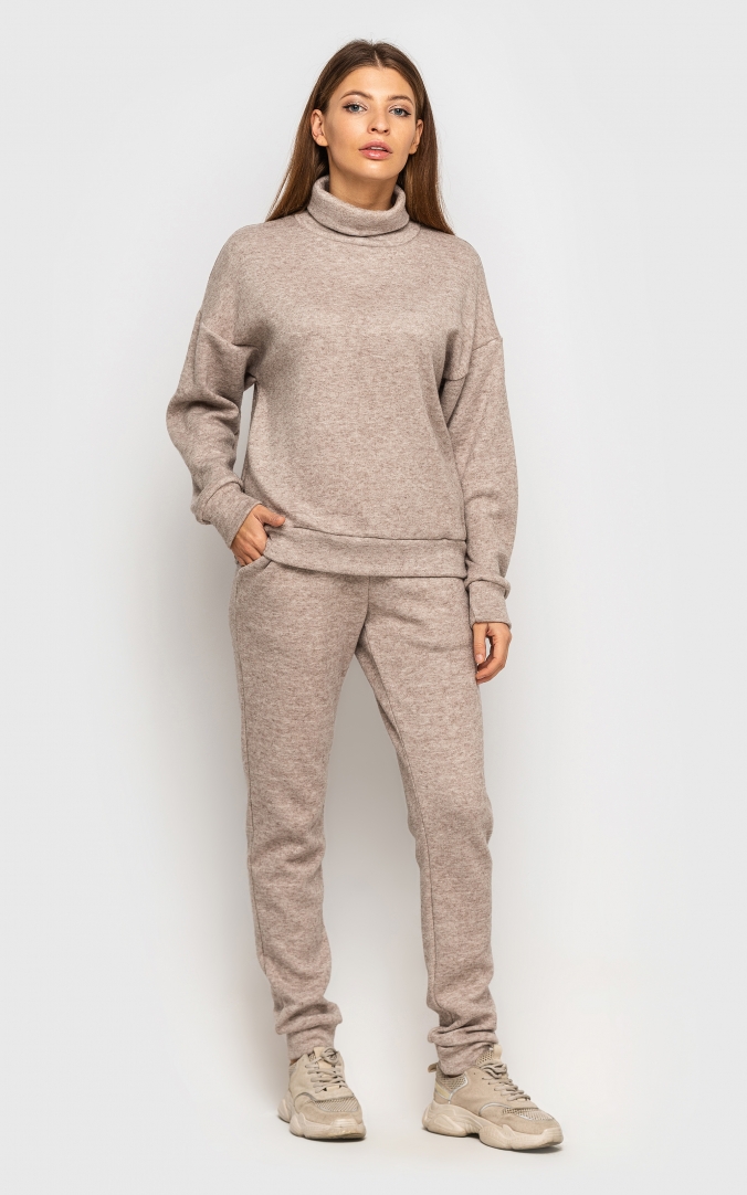 Fashions • Костюм женский брючный теплый Downey Fashions бежевый (4057, Fashions • Костюм женский брючный теплый Downey Fashions L бежевый (4057)
Fashions • Костюм женский брючный теплый Downey Fashions бежевый (4057, Fashions • Костюм женский брючный теплый Downey Fashions L бежевый (4057)