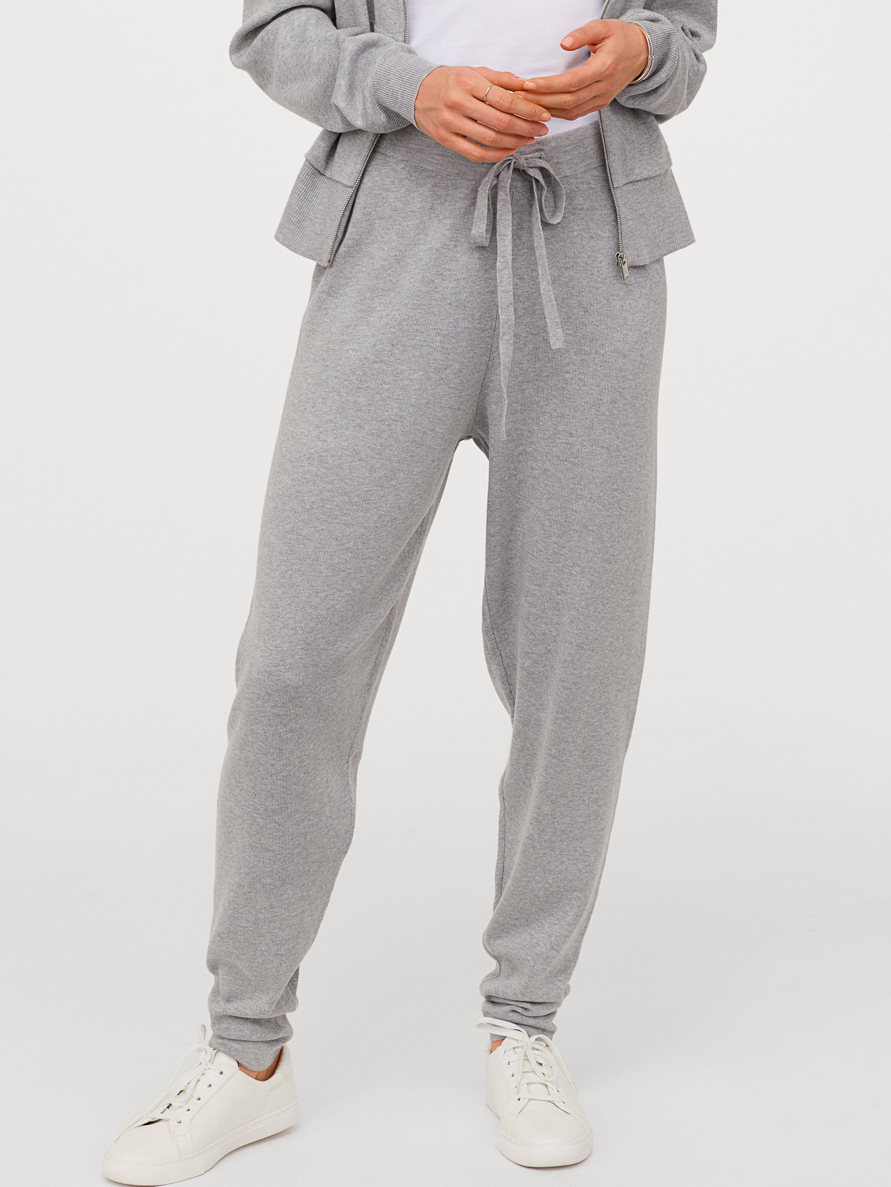 Спортивные штаны H&M 0804732-1 Светло-серые (СА2000001832905, Спортивные штаны H&M 0804732-1 L Светло-серые (СА2000001832905)
Спортивные штаны H&M 0804732-1 Светло-серые (СА2000001832905, Спортивные штаны H&M 0804732-1 L Светло-серые (СА2000001832905)
