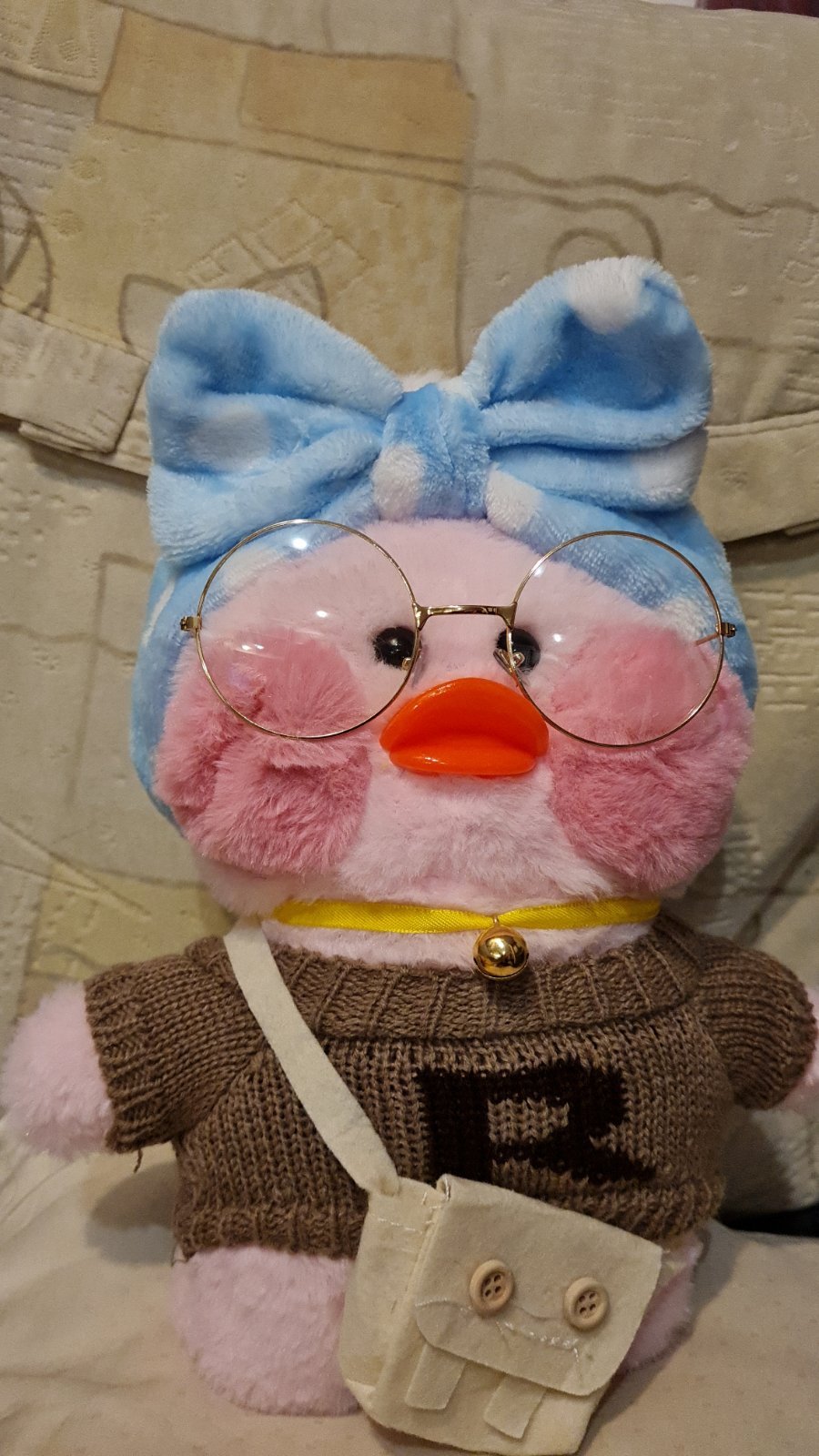 Мягкая игрушка Плюшевая Лалафанфан Уточка Lalafanfan Duck в одежде 29 см розовый коричневый
Мягкая игрушка Плюшевая Лалафанфан Уточка Lalafanfan Duck в одежде 29 см розовый коричневый