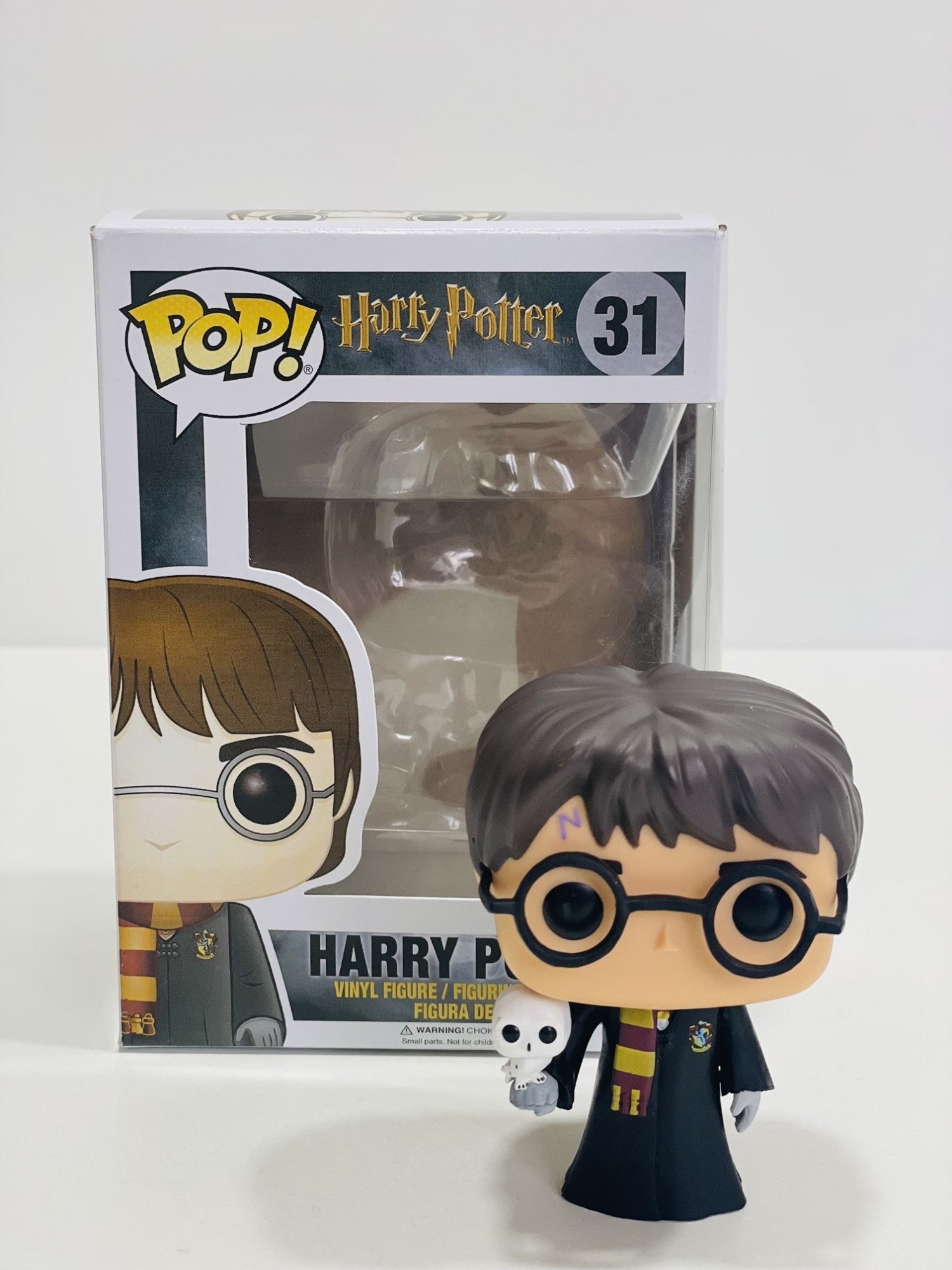 Фигурка FUNKO POP Harry Potter, Гарри Поттер з совой Hedwing / Букля 8,5 см
Фигурка FUNKO POP Harry Potter, Гарри Поттер з совой Hedwing / Букля 8,5 см