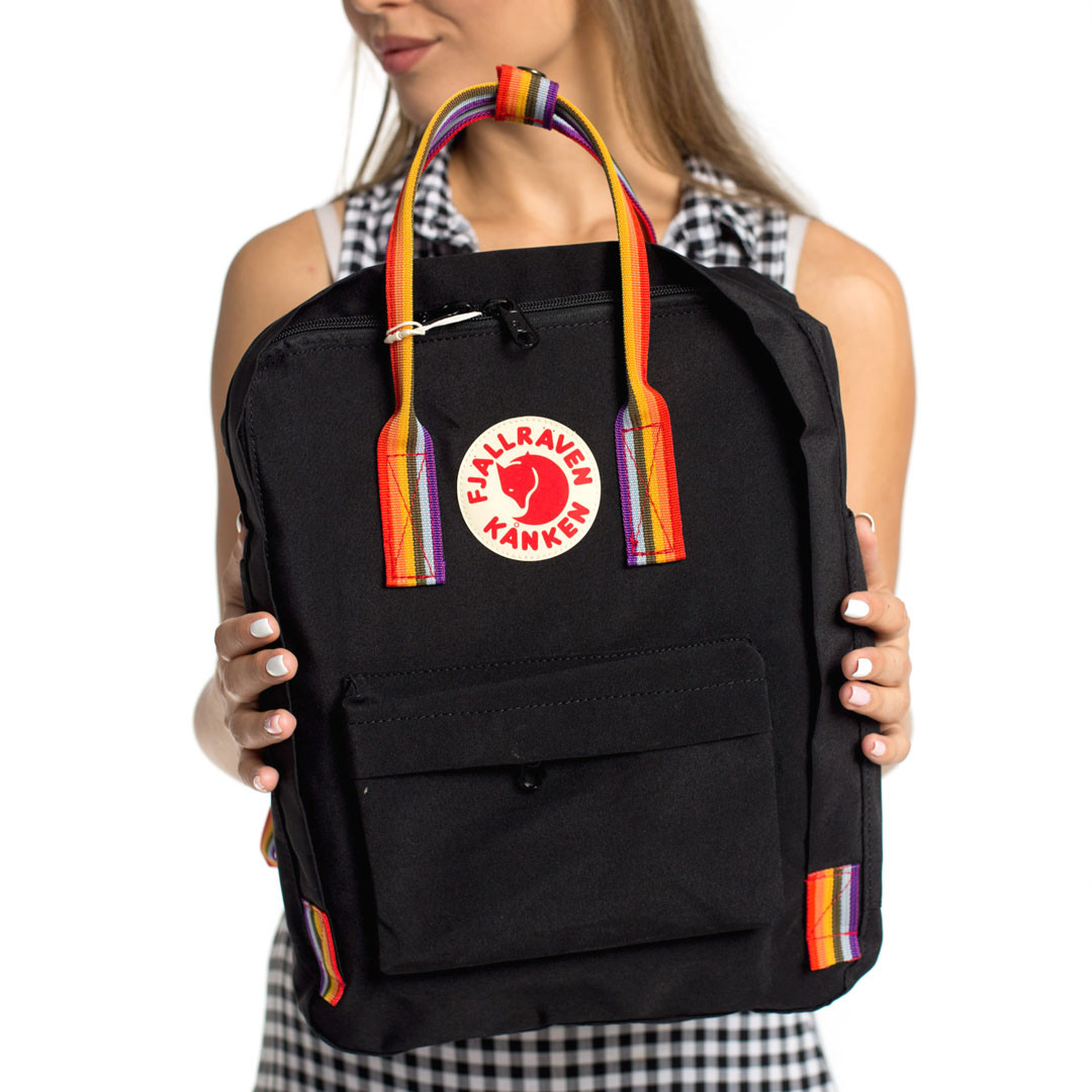 Черный рюкзак сумка Fjallraven Kanken Classic 16L с радужными ручками канкен классик. С отделом для ноутбука
Черный рюкзак сумка Fjallraven Kanken Classic 16L с радужными ручками канкен классик. С отделом для ноутбука