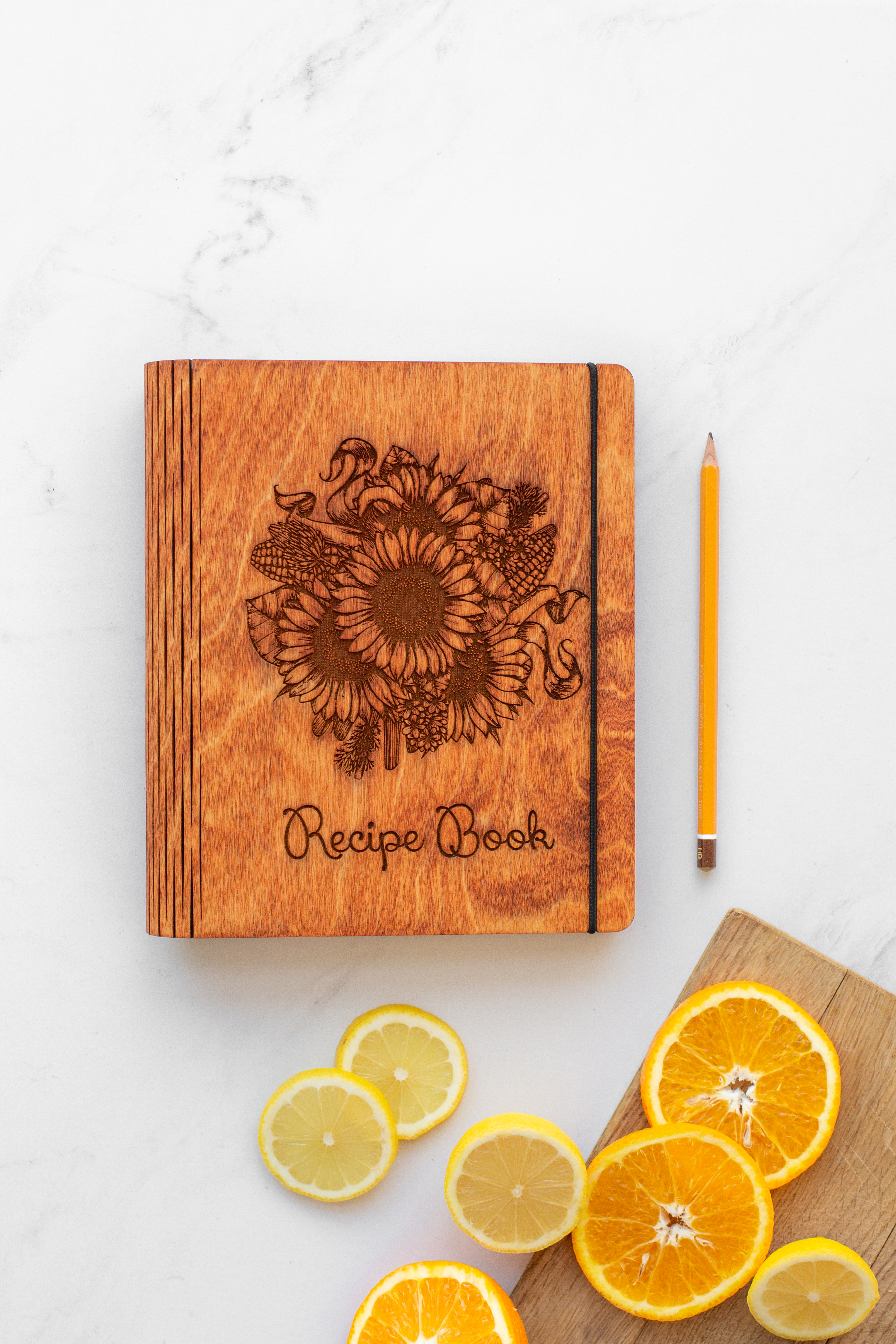 Книга для рецептов поваренная книга в деревянной цельной обложке "Recipe Book" на подарок А6 150 листов белая бумага в линию Светло-Коричневый 2
Книга для рецептов поваренная книга в деревянной цельной обложке "Recipe Book" на подарок А6 150 листов белая бумага в линию Светло-Коричневый 2