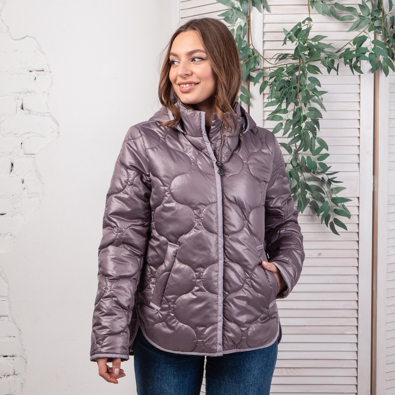 Демисезонная женская куртка больших размеров UF-Fashion Стежка-j темно серый, Демисезонная женская куртка больших размеров UF-Fashion Стежка-j 44 темно серый
Демисезонная женская куртка больших размеров UF-Fashion Стежка-j темно серый, Демисезонная женская куртка больших размеров UF-Fashion Стежка-j 44 темно серый