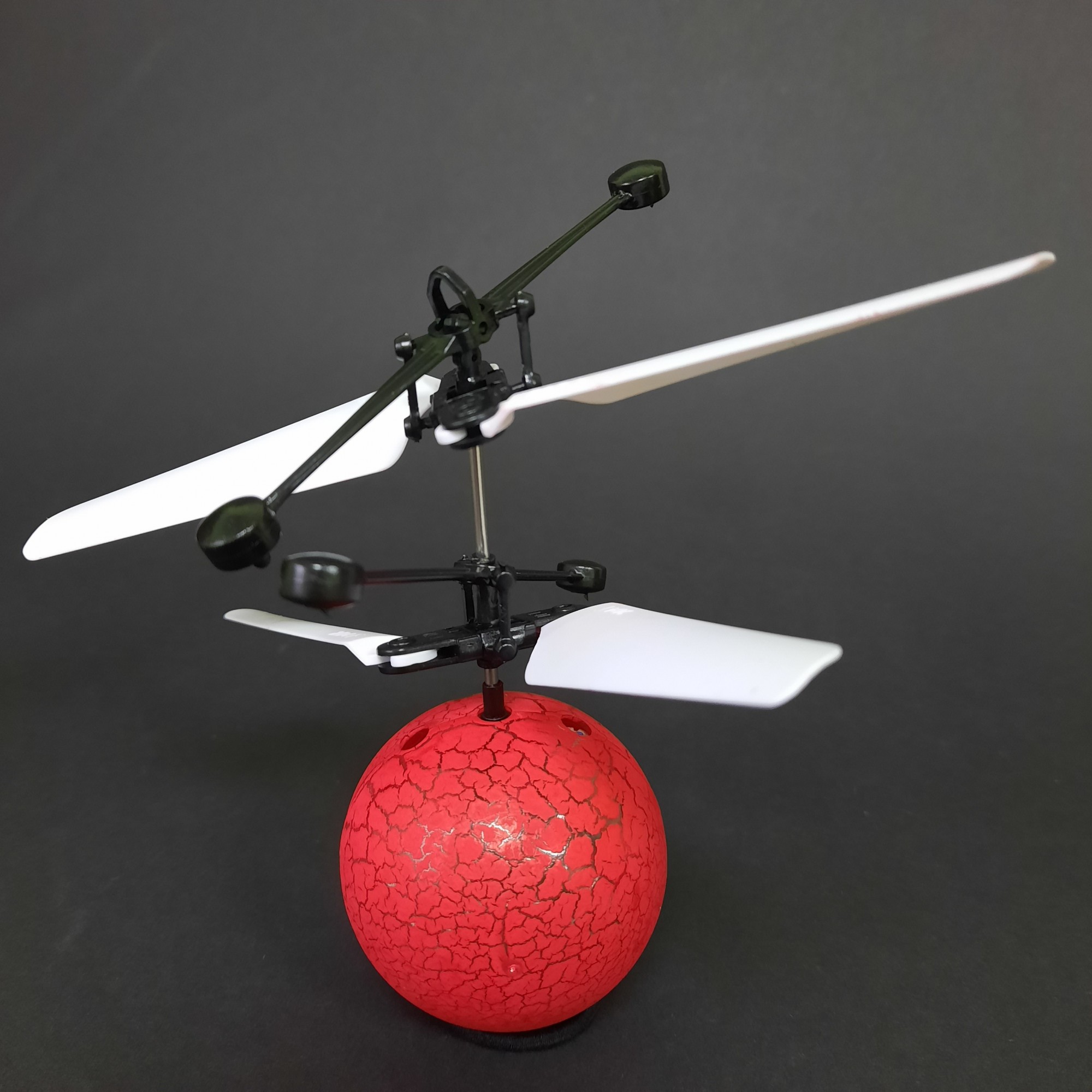 Классный летающий от руки светящийся шар Flying Ball сенсорный шарик с пропеллером на аккумуляторе АН888 Красный
Классный летающий от руки светящийся шар Flying Ball сенсорный шарик с пропеллером на аккумуляторе АН888 Красный