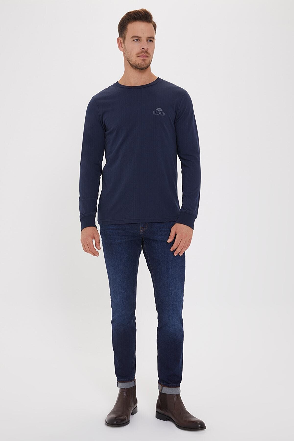 Свитшот мужской Lee Cooper Серый (201 LCM 241083 7504, Свитшот мужской Lee Cooper Серый S (201 LCM 241083 7504)
Свитшот мужской Lee Cooper Серый (201 LCM 241083 7504, Свитшот мужской Lee Cooper Серый S (201 LCM 241083 7504)