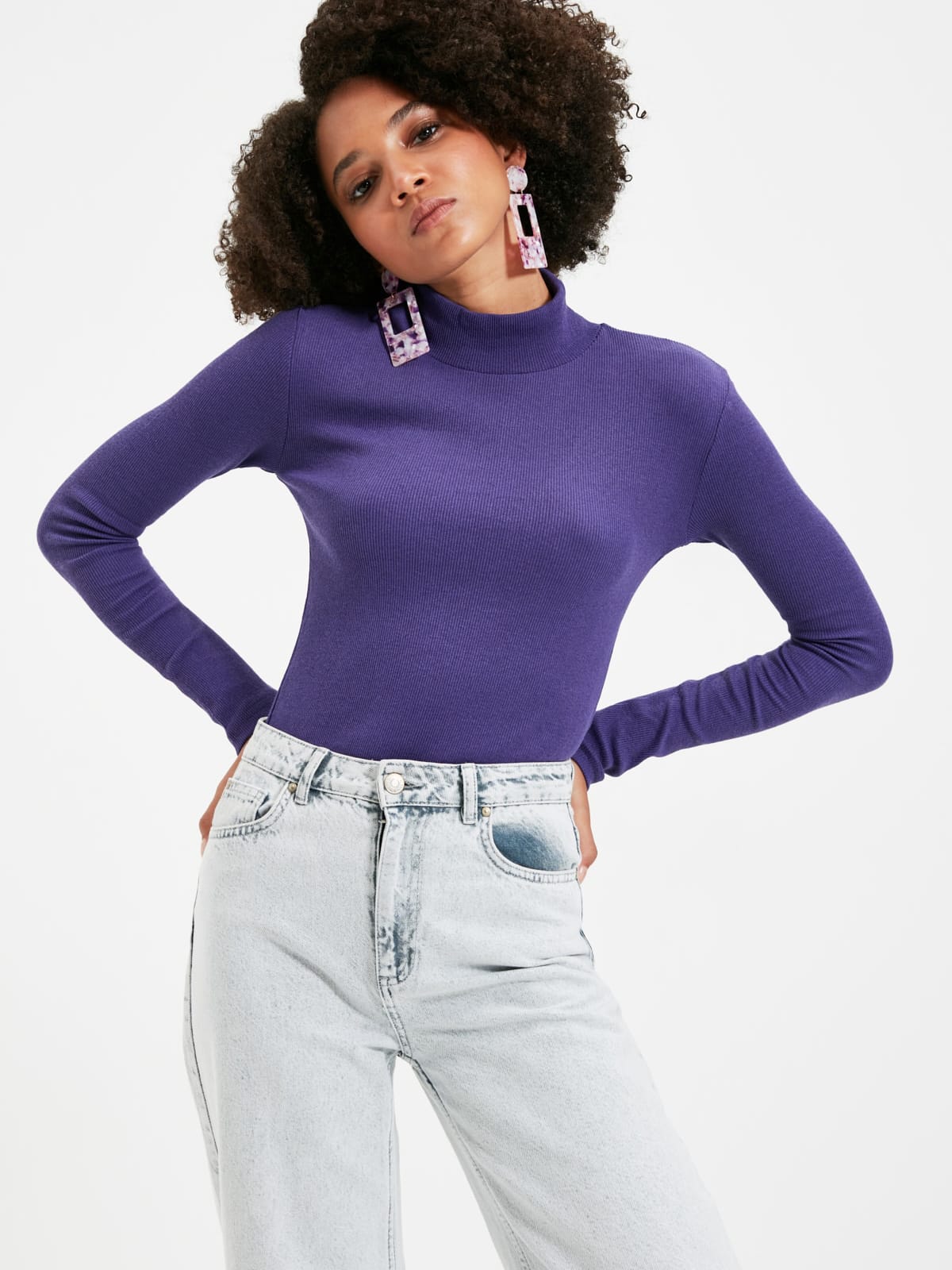 Водолазка Trendyol TWOAW21BZ0423 Purple, Водолазка Trendyol TWOAW21BZ0423 XL Purple
Водолазка Trendyol TWOAW21BZ0423 Purple, Водолазка Trendyol TWOAW21BZ0423 XL Purple
