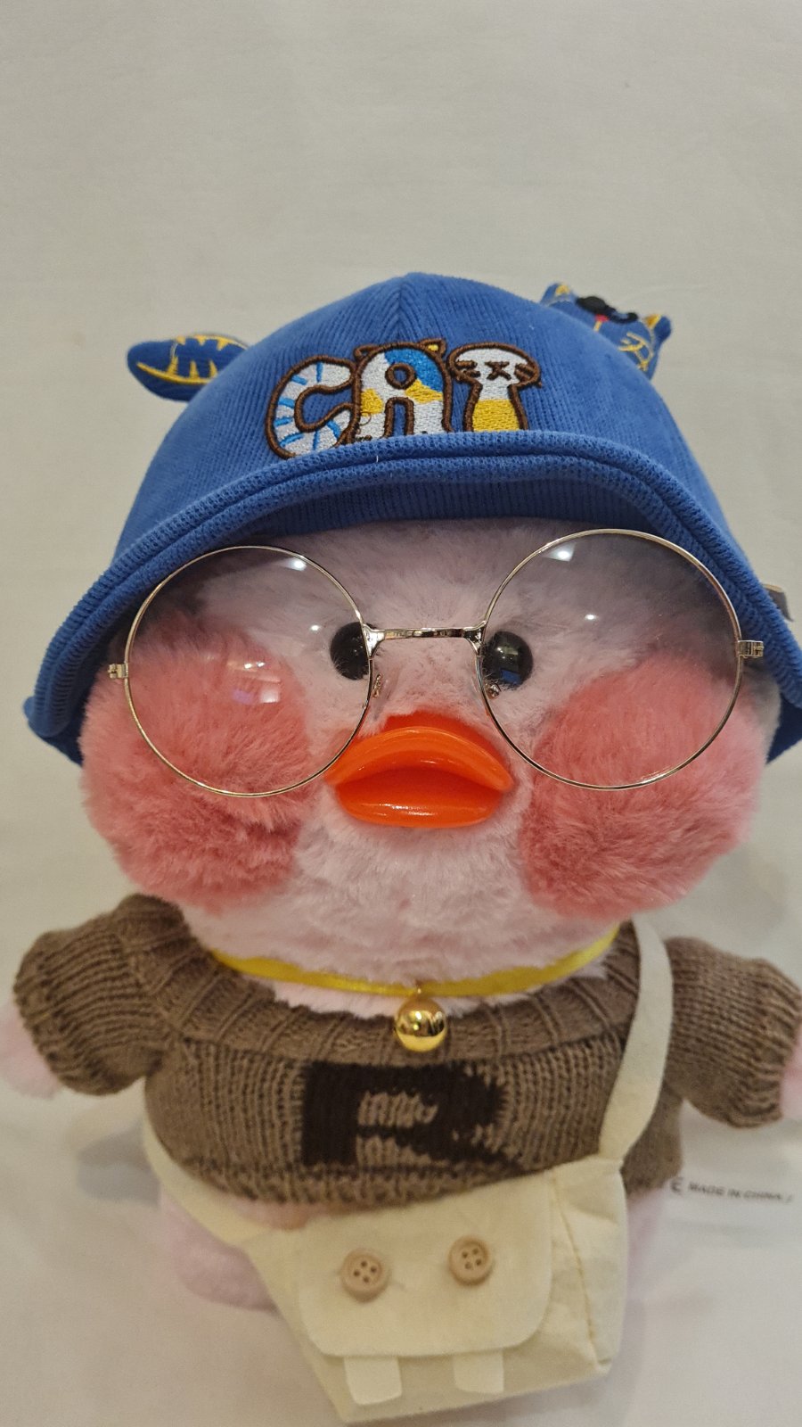 Мягкая игрушка Плюшевая Лалафанфан Уточка Lalafanfan Duck в одежде 33 см розовый шапка кот
Мягкая игрушка Плюшевая Лалафанфан Уточка Lalafanfan Duck в одежде 33 см розовый шапка кот