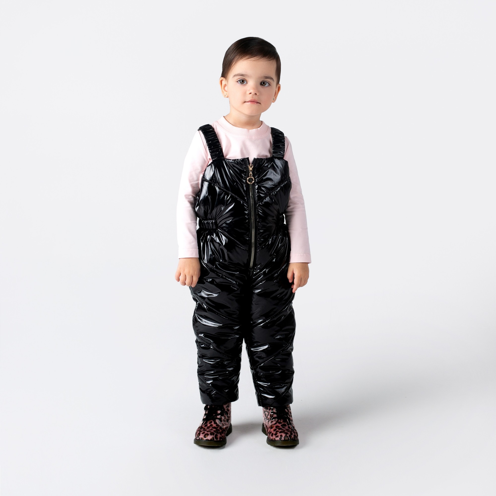 Детский теплый комбинезон для девочки Mone kids плащевка монклер с подкладом из микрофлиса черный р.128
Детский теплый комбинезон для девочки Mone kids плащевка монклер с подкладом из микрофлиса черный р.128