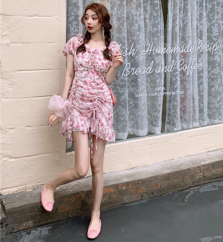 Платье женское со сборками Pink flowers Berni Fashion () Розовый, Платье женское со сборками Pink flowers Berni Fashion (M) Розовый
Платье женское со сборками Pink flowers Berni Fashion () Розовый, Платье женское со сборками Pink flowers Berni Fashion (M) Розовый