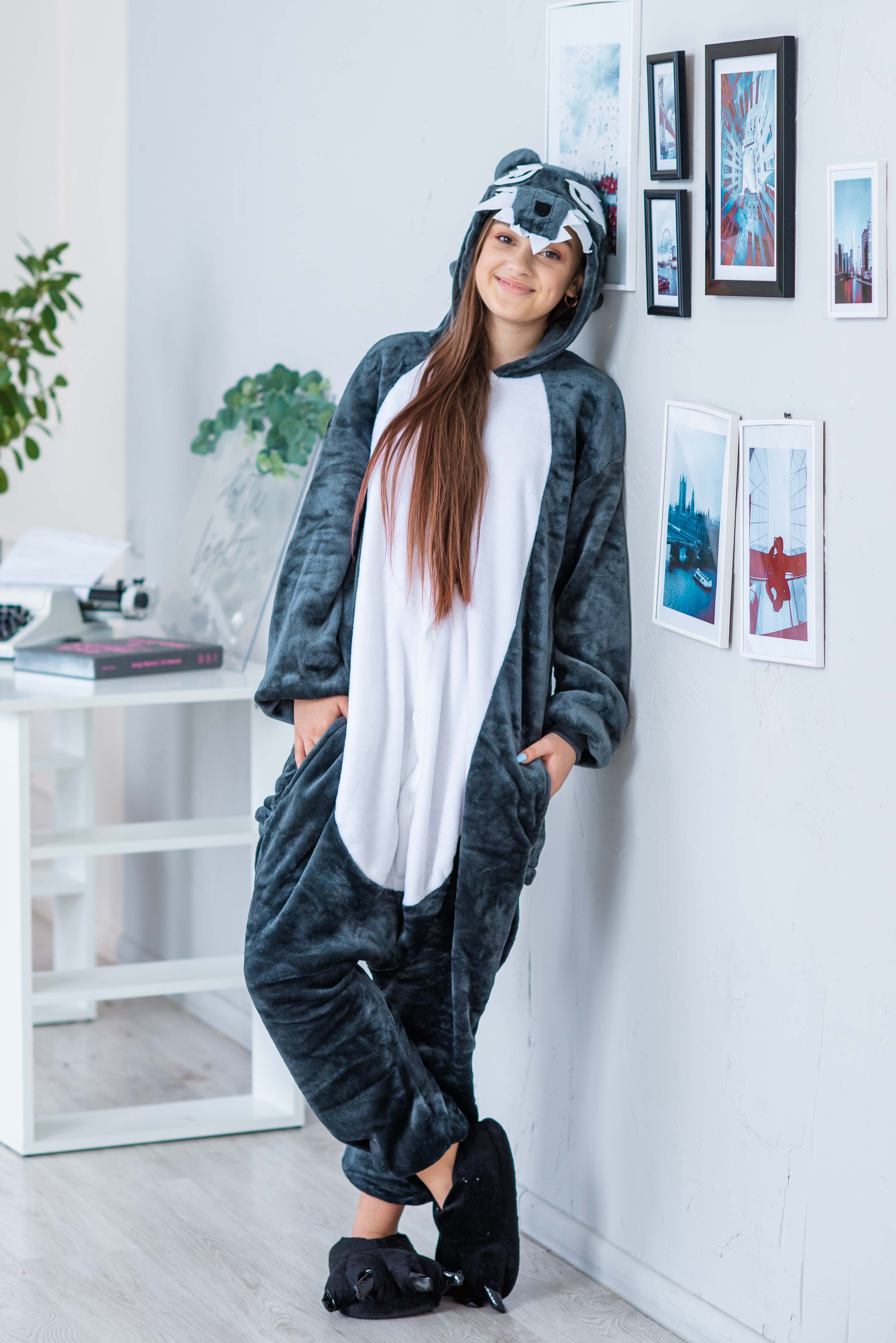 Пижама Кигуруми взрослая BearWear Волк 145 - 155 см Серый (K1W1-0011, Пижама Кигуруми взрослая BearWear Волк S 145 - 155 см Серый (K1W1-0011-S)
Пижама Кигуруми взрослая BearWear Волк 145 - 155 см Серый (K1W1-0011, Пижама Кигуруми взрослая BearWear Волк S 145 - 155 см Серый (K1W1-0011-S)