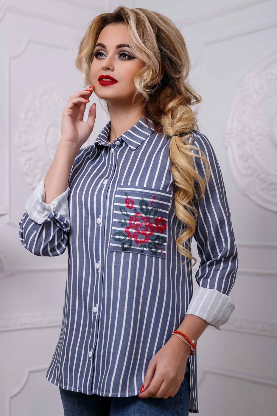 Женская Seventeen рубашка с отложным воротником и асимметричным низом из принтованного хлопка цвет синий в белую полоску M (951.2567)
Женская Seventeen рубашка с отложным воротником и асимметричным низом из принтованного хлопка цвет синий в белую полоску M (951.2567)