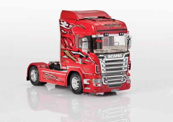 Модель автомобиля Italeri SCANIA R560 HIGHLINE "RED GRIFFIN", масштаб 1:24, артикул 3882
Модель автомобиля Italeri SCANIA R560 HIGHLINE "RED GRIFFIN", масштаб 1:24, артикул 3882