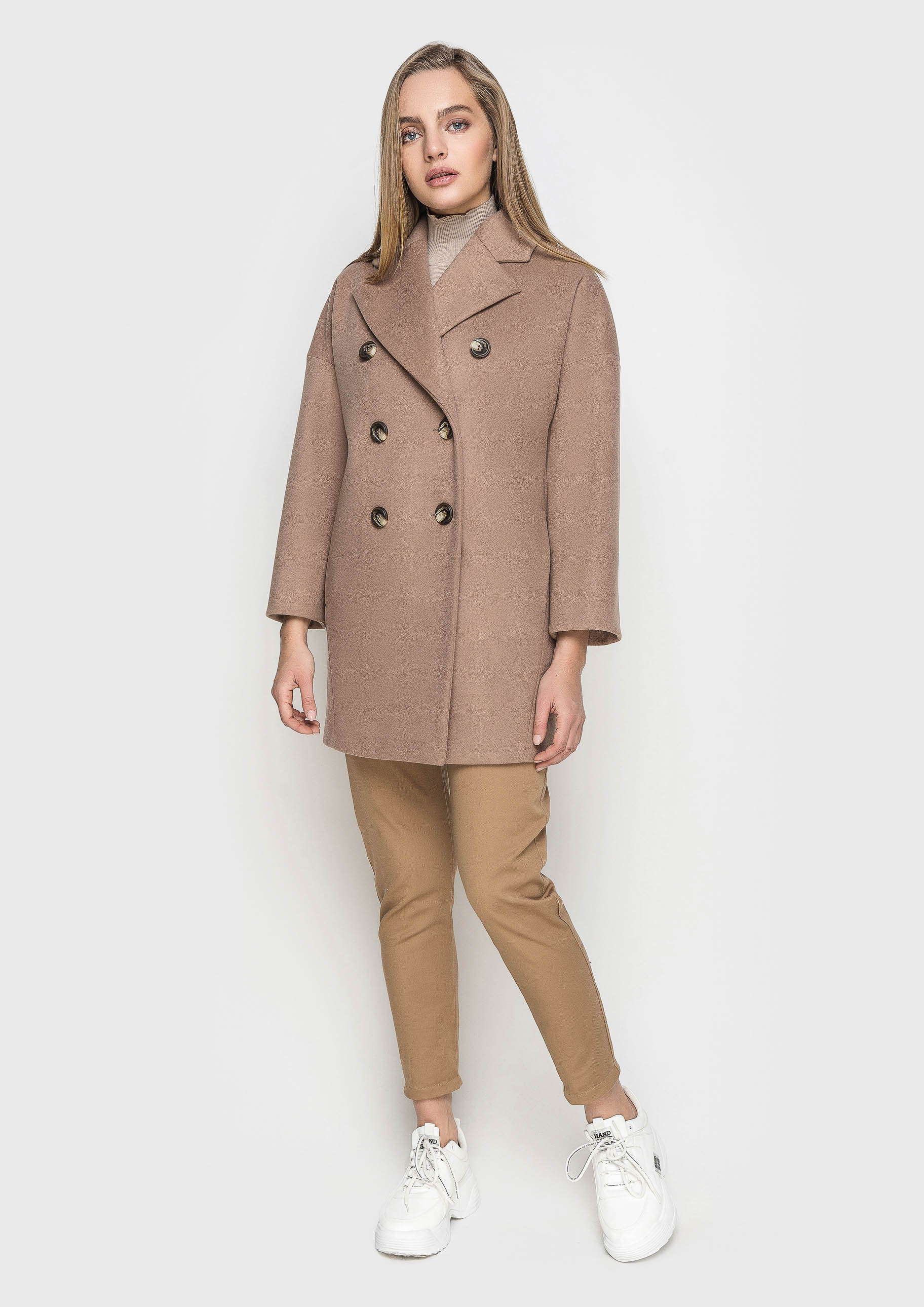 Двубортное полупальто Samange 1039M-C 44 Какао
Двубортное полупальто Samange 1039M-C 44 Какао