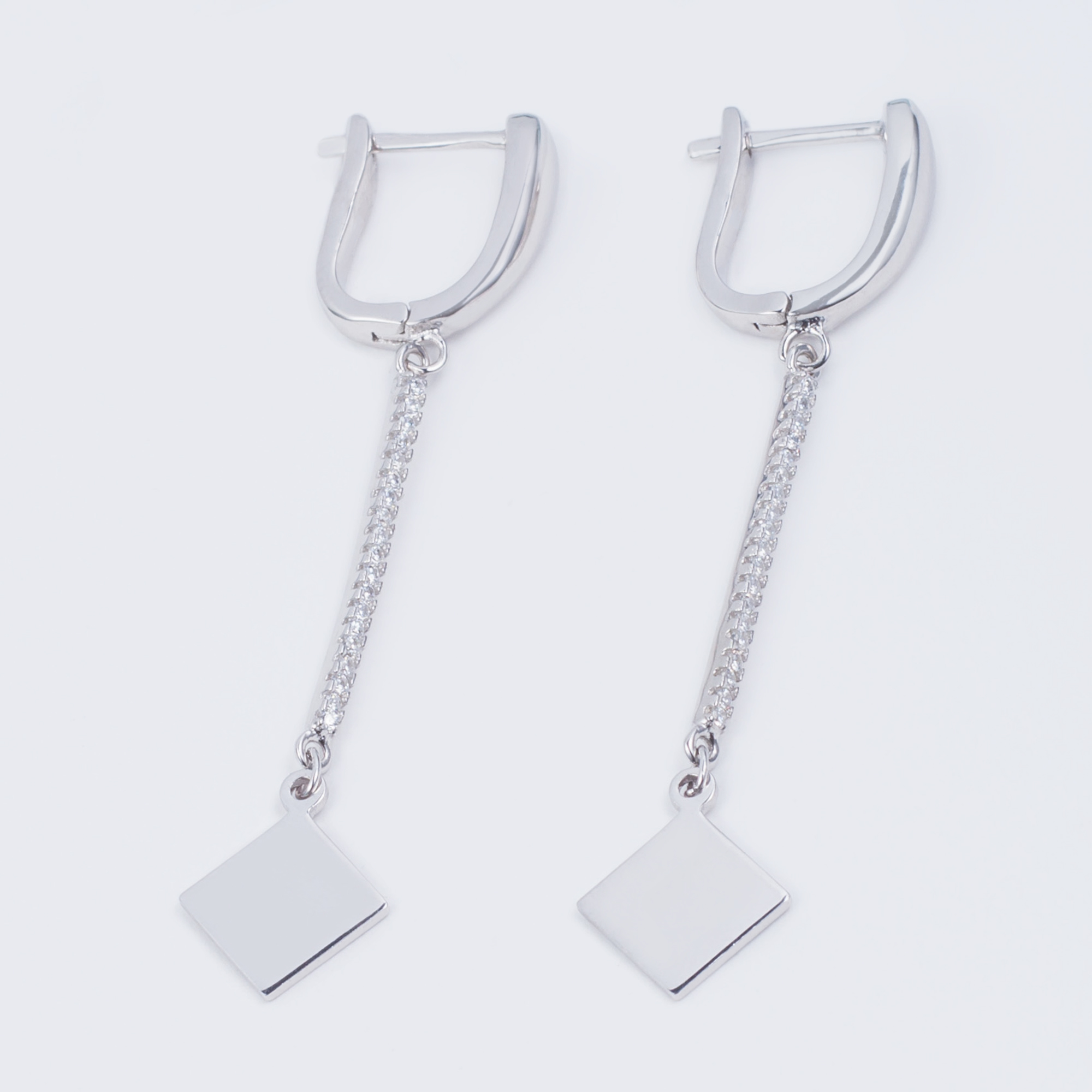 Сережки TOP Silver 3,60 г
Сережки TOP Silver 3,60 г