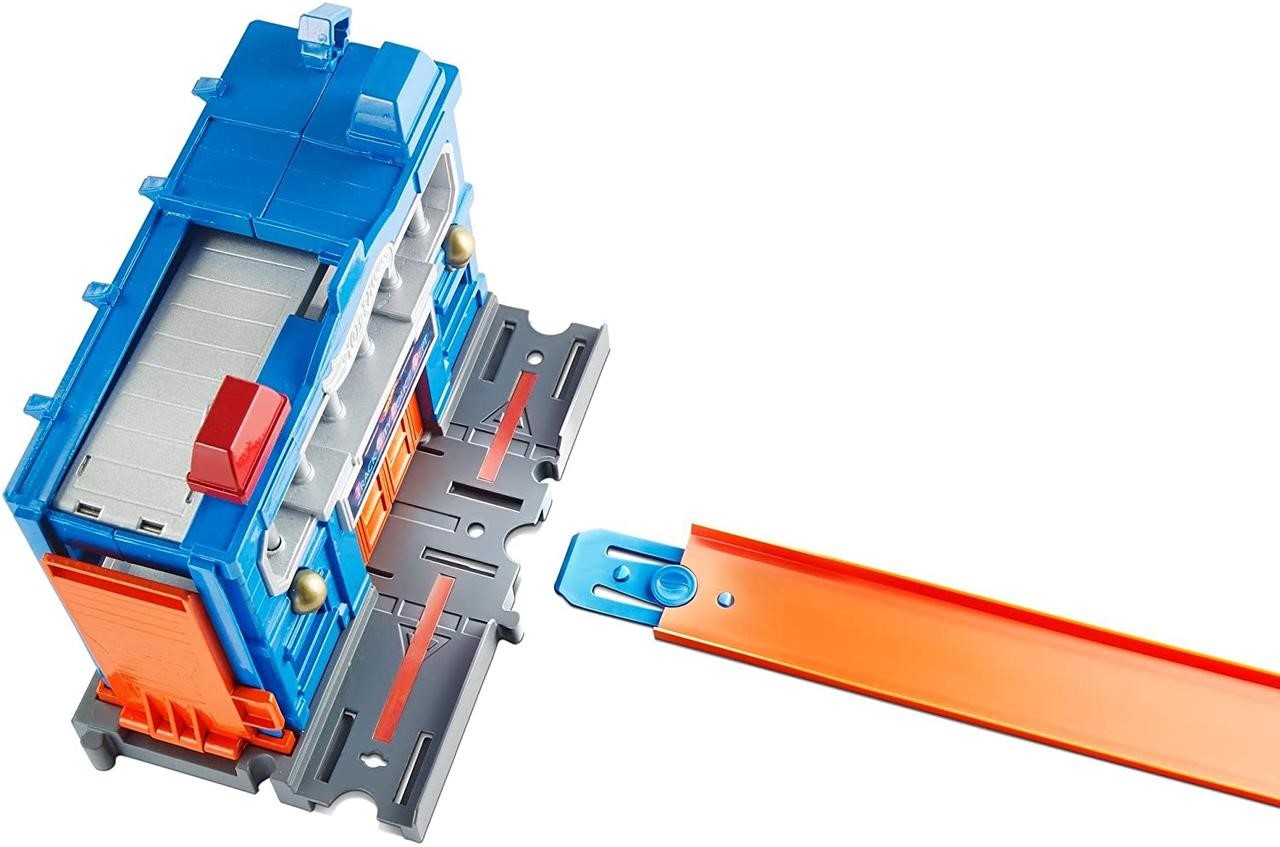 Игровой набор Hot Wheels Заправочная станция пусковая установка Хот Вилс City Downtown Super Fuel Stop Playset
Игровой набор Hot Wheels Заправочная станция пусковая установка Хот Вилс City Downtown Super Fuel Stop Playset