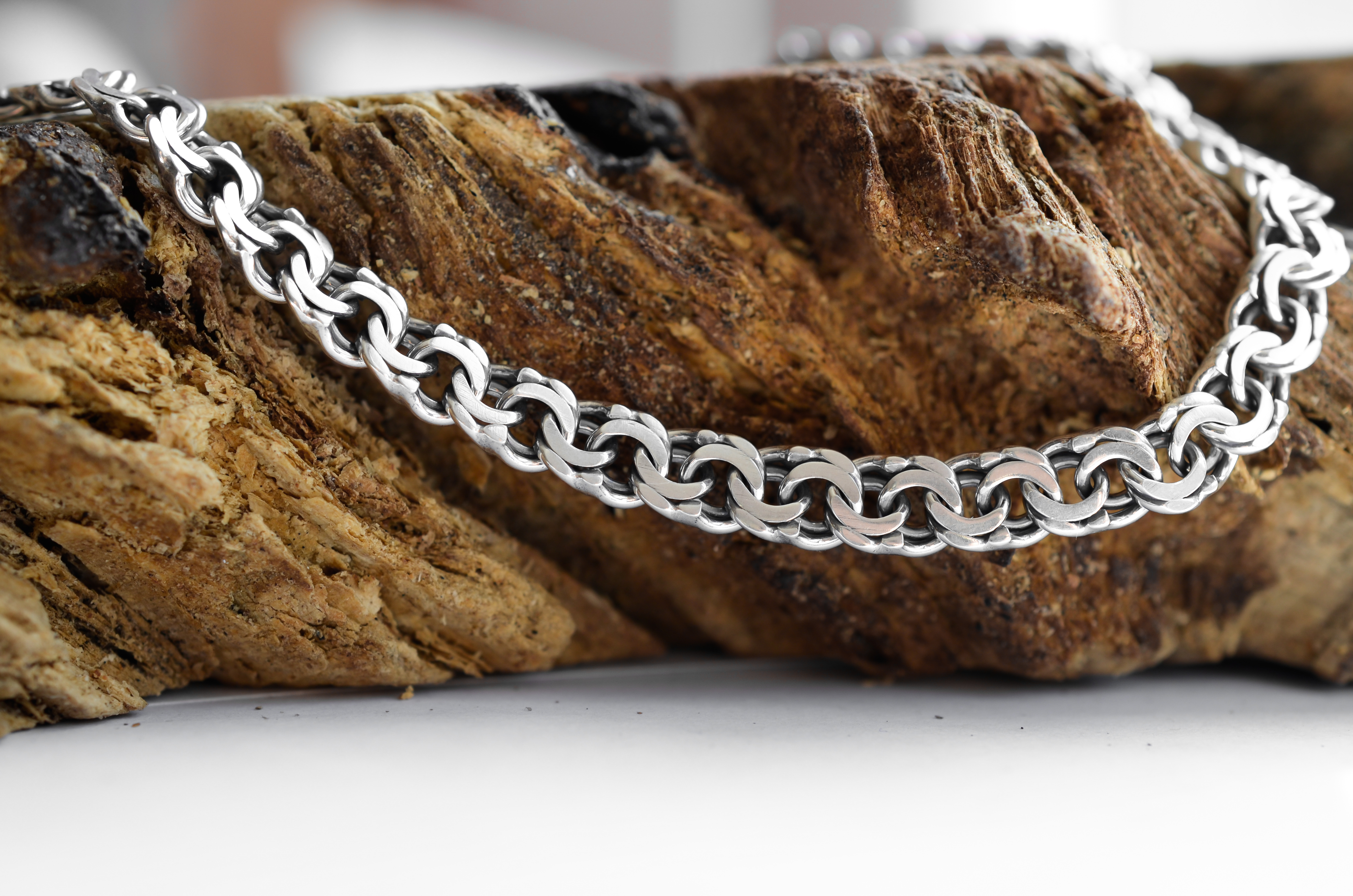 Серебряная цепочка Meridian 925 пробы Плоский запиляный бисмарк в чернении 60 размер 25122600
Серебряная цепочка Meridian 925 пробы Плоский запиляный бисмарк в чернении 60 размер 25122600