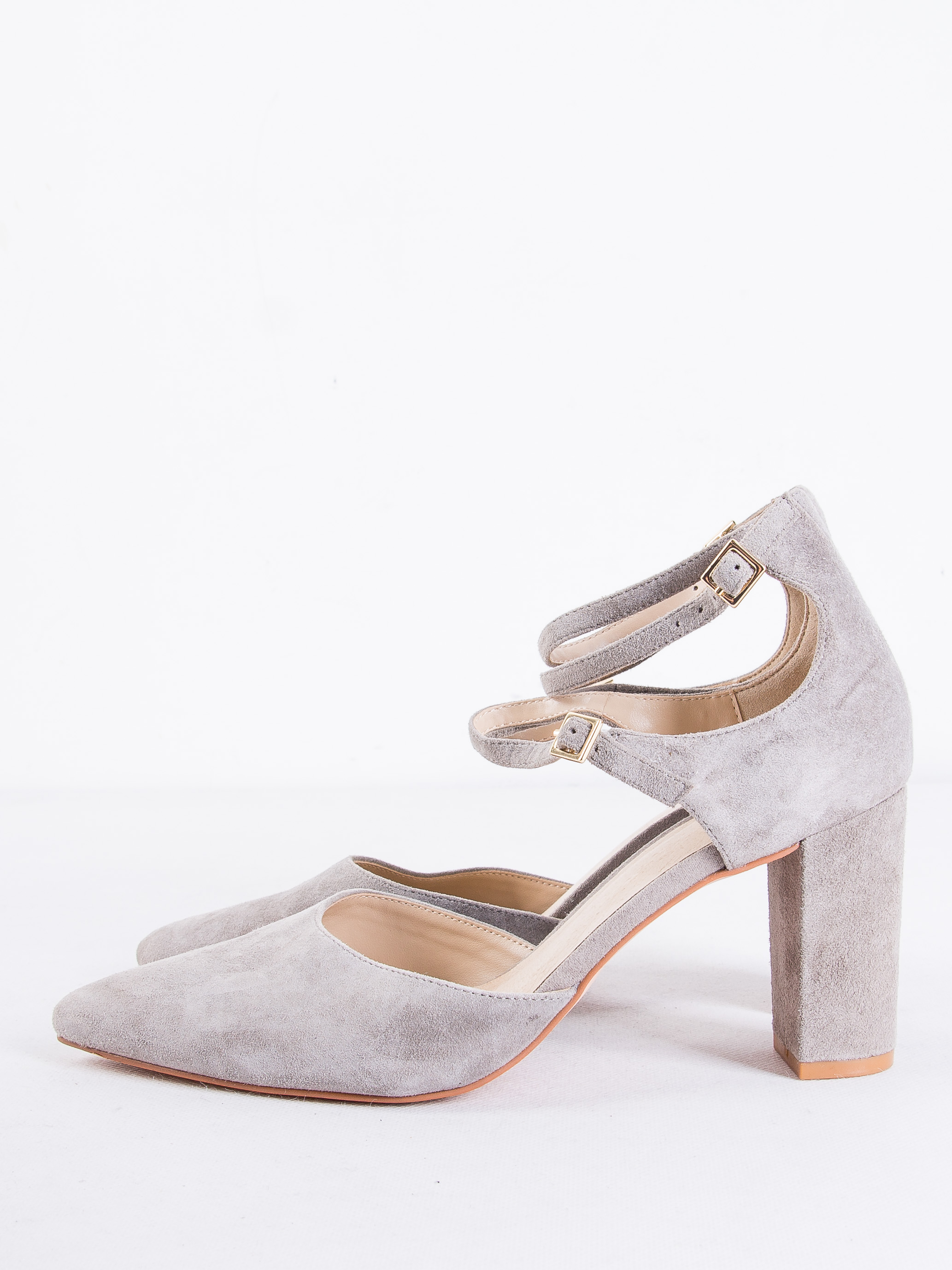 Туфли Pier One Z//20/07-72 40 Бежевый
Туфли Pier One Z//20/07-72 40 Бежевый