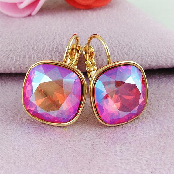 Серьги SWAROVSKI блестящая Фуксия медицинское золото позолота 18К французский замок А/В 7-0084
Серьги SWAROVSKI блестящая Фуксия медицинское золото позолота 18К французский замок А/В 7-0084