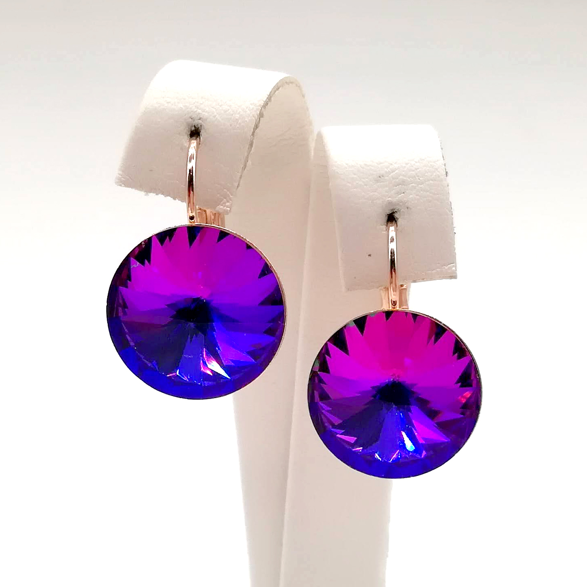 Серьги SONATA из медицинского золота, кристаллы Swarovski фиолетово-синего цвета, позолота PO, 24736
Серьги SONATA из медицинского золота, кристаллы Swarovski фиолетово-синего цвета, позолота PO, 24736
