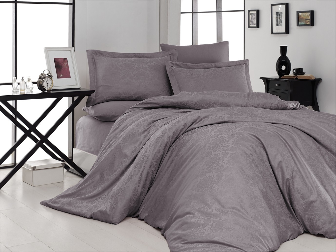 Комплект постельного белья полуторный First Choice Jacquard SATIN Senta Leylak 160х220 (FCS-0383)
Комплект постельного белья полуторный First Choice Jacquard SATIN Senta Leylak 160х220 (FCS-0383)
