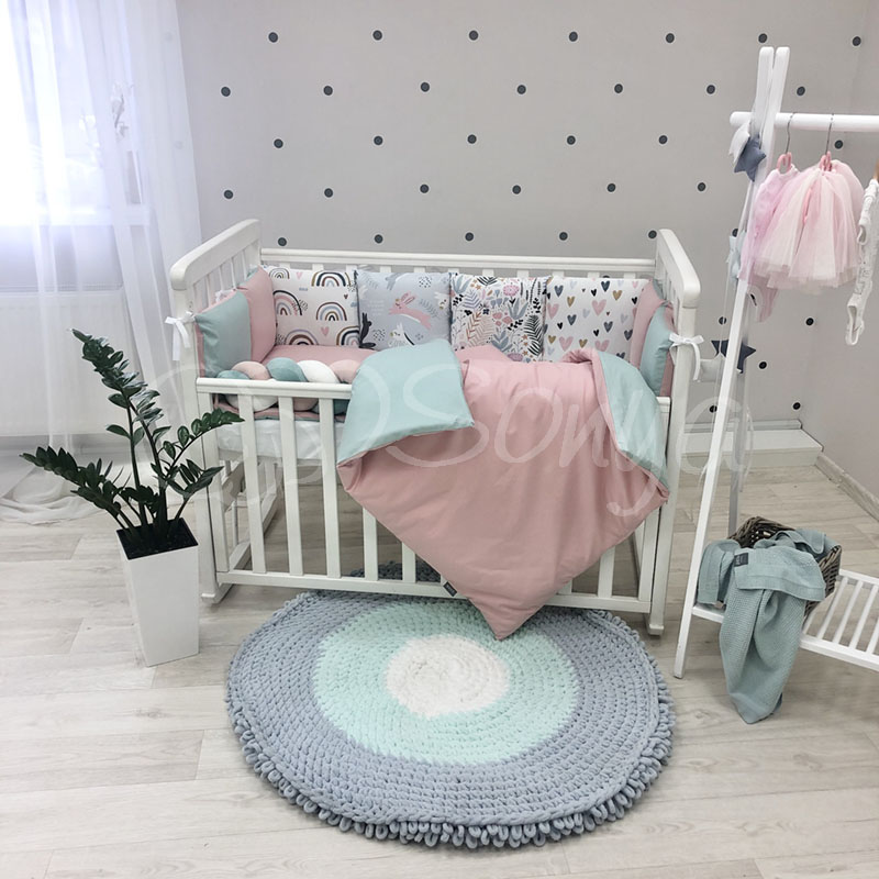 Постельный комплект в детскую кроватку без балдахина (6 пр.) Art Design Зайцы-радуги
Постельный комплект в детскую кроватку без балдахина (6 пр.) Art Design Зайцы-радуги