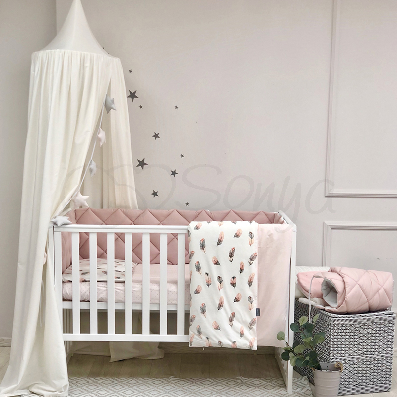 Постельный комплект в детскую кроватку с балдахином (7 пр.) Baby Mix перо пудра
Постельный комплект в детскую кроватку с балдахином (7 пр.) Baby Mix перо пудра