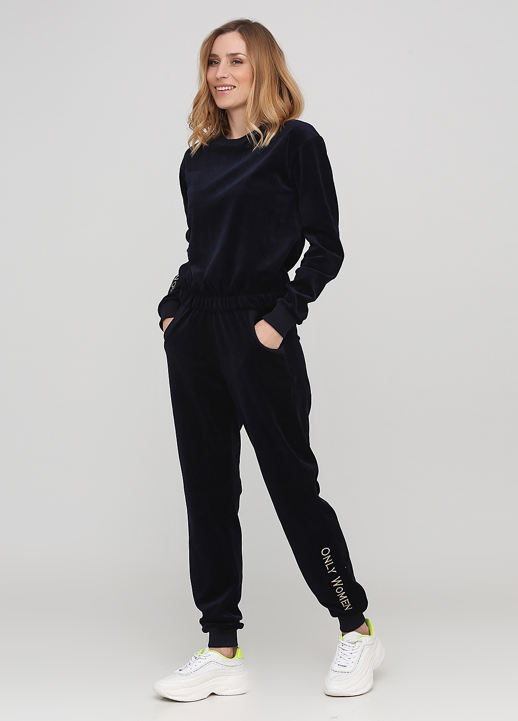 Костюм женский велюровый Only Women (94-KSs-24-15-Dblue, Костюм женский велюровый Only Women (94-KSs-24-15-Dblue-L)
Костюм женский велюровый Only Women (94-KSs-24-15-Dblue, Костюм женский велюровый Only Women (94-KSs-24-15-Dblue-L)
