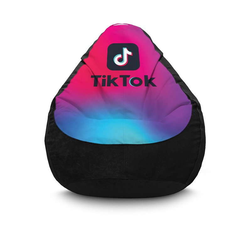 Кресло мешок iPuff "Tik Tok. Logo and gradient. Black" Флок XL (80x110 см) Черный
Кресло мешок iPuff "Tik Tok. Logo and gradient. Black" Флок XL (80x110 см) Черный