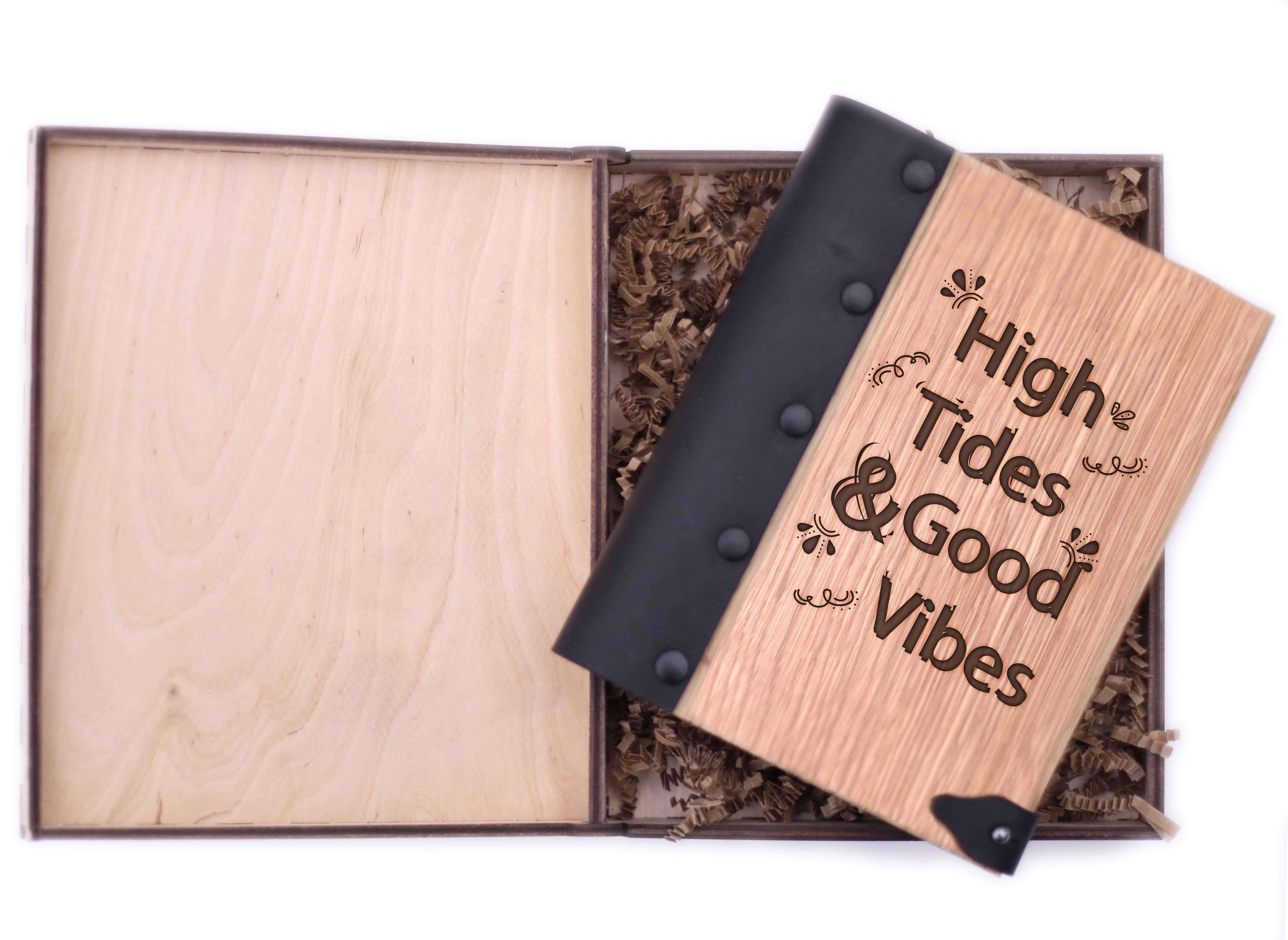 Блокнот WOODEN NOTEBOOK High Tides & Good Vibes Деревянная обложка А6 в точку 80 листов (WN0061)
Блокнот WOODEN NOTEBOOK High Tides & Good Vibes Деревянная обложка А6 в точку 80 листов (WN0061)