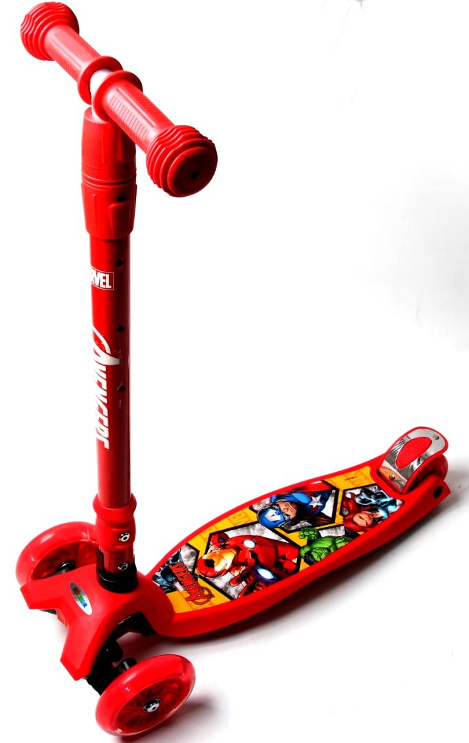 Самокат Maxi Scooter. Disney Супер Герои Marvel Avengers (наклон руля и складная ручка)
Самокат Maxi Scooter. Disney Супер Герои Marvel Avengers (наклон руля и складная ручка)