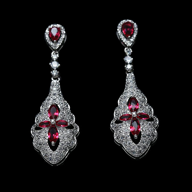 Большие серьги Флора DiaDemaGrand Серебряный с розовым камнем (srkt0519705-15-14)
Большие серьги Флора DiaDemaGrand Серебряный с розовым камнем (srkt0519705-15-14)