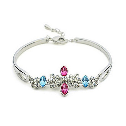Браслет Italina с кристаллами Swarovski розового и голубого цвета, диаметр 5,5 см
Браслет Italina с кристаллами Swarovski розового и голубого цвета, диаметр 5,5 см