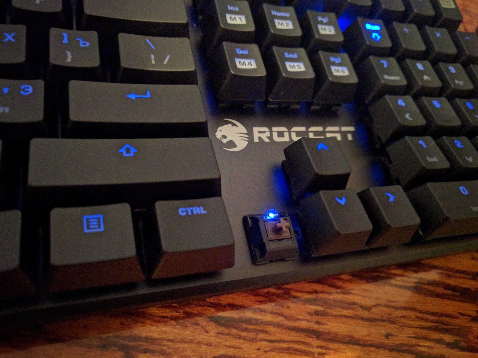 Клавиатура проводная Roccat Suora USB (ROC-12-211) – отзывы покупателей |  ROZETKA