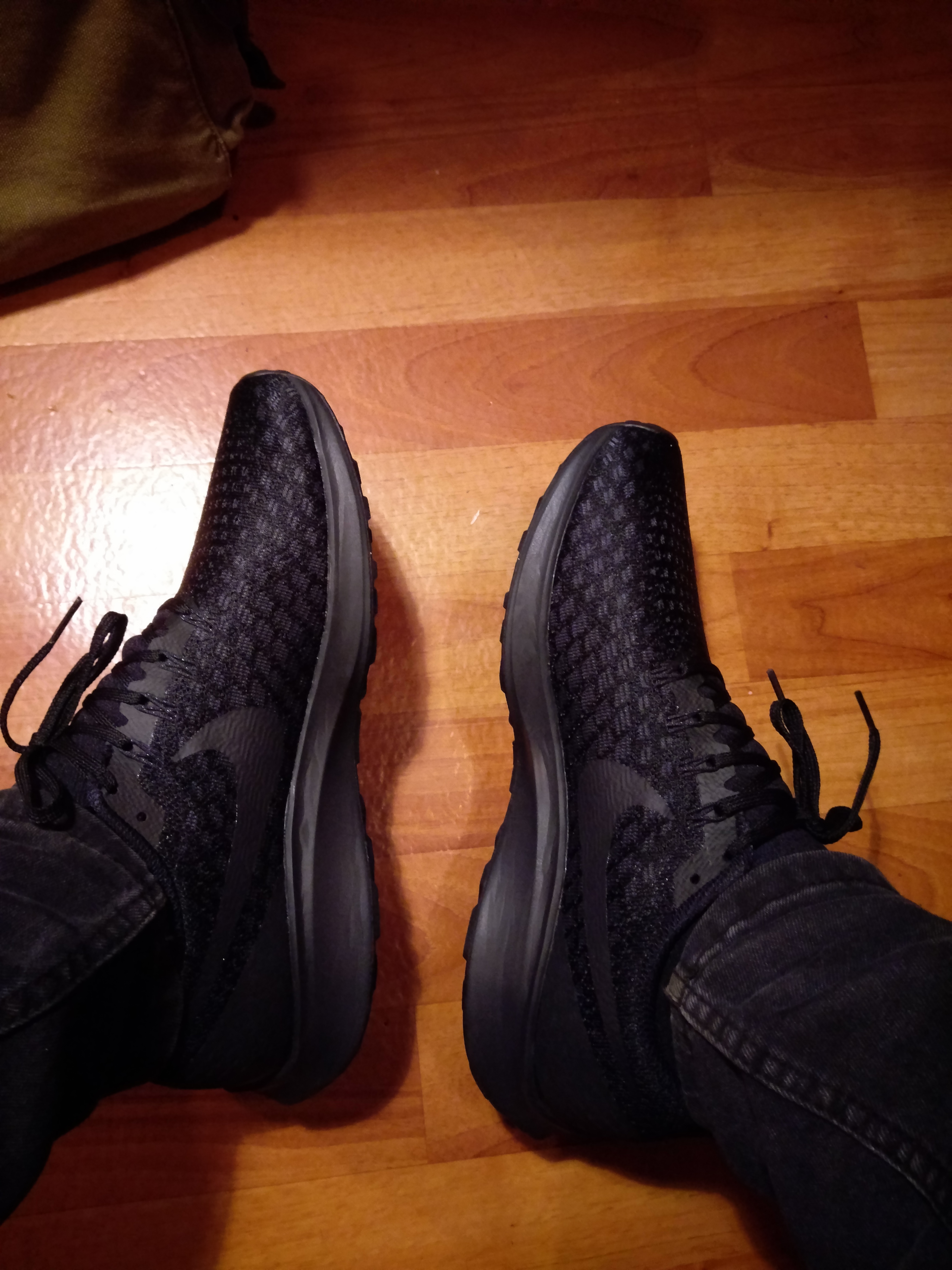 Pegasus 35 hotsell triple black