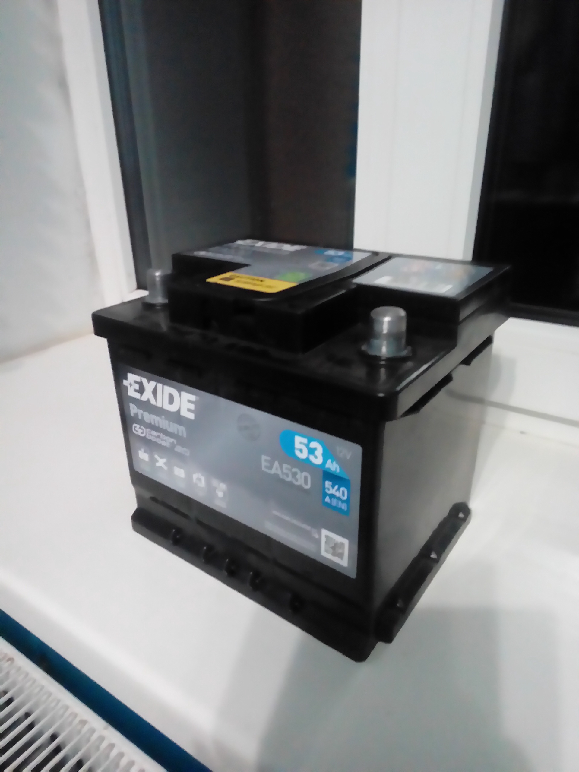 Аккумулятор Exide Premium EA640 - 64Ah Евро: продажа, цена в Киеве.  Автомобильные аккумуляторы от Электромотор - 1101759089