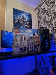 Конструктор LEGO Creator Expert Городская площадь 4002 детали (10255) фото от покупателей 2