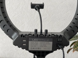 Кільцева лампа RL-18 45 см 55 вт з 3 тримачами для смартфона на штативі 2м з пультом фото від покупців 8