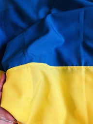 Прапор України з габардину, національний прапор України розмірами 90см х 135см, зовнішній, кольорів синього та жовтого