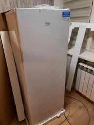 Морозильна камера BEKO RFNE200E20W