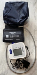 Тонометр  OMRON M2 Basic (HEM 7121–ALRU) фото от покупателей 9