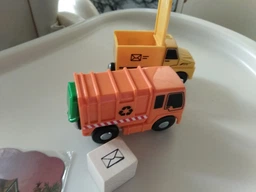 Набор машинок для деревянной железной дороги PlayTive Ikea Brio Почтовый сервис, мусоровоз фото від покупців 2