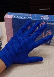 Перчатки нитриловые Maxter размер L 50 пар Синие + подарок туалетная бумага Прості Речі 4 рулона (2000996001867)