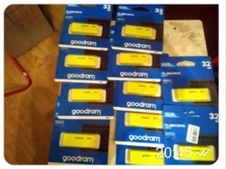 Флеш-накопичувач USB 32GB GOODRAM UME2 White (UME2-0320W0R11)