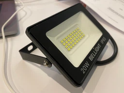 Прожектор светодиодный Bellight 20W 4500K IP65, LED прожектор для улицы, фасада, склада, парковки и рекламных щитов фото от покупателей 13