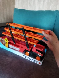 Грузовик-транспортер Hot Wheels Action Мега-транспортер 45 см (GHR48)